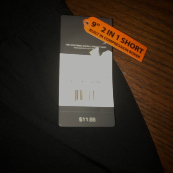 Russell Men's 9" 2 in 1 Black Work Out Shorts - Picture 2 of 7